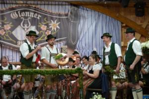 k-Bairer und GlonnerMusimoaster und Vorstand