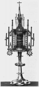 GM007-28 Reliquienmonstranz