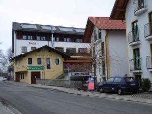 GM692-12 Schwaiger Süd 2006 (Large)