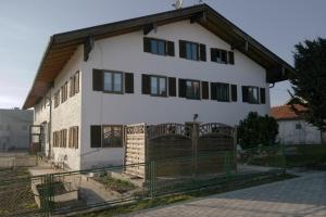 uBn16-12 Anth ehem ExpositHs 2017 (Large)