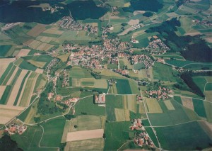 k-Fz875-12 Luftbild v NW ~1995