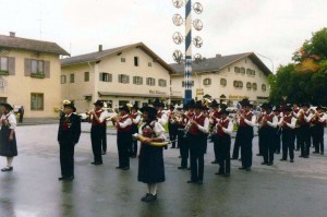 k-GM030-08 GH Post m Blaskapelle