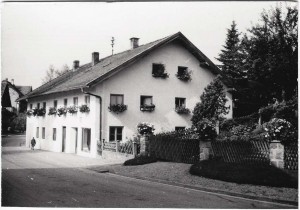 k-GO024-12 Haas Haus