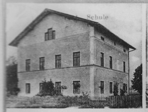 k-uBn62-04 Nettdf Schulhaus