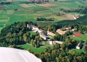 k-uZi04-88 Zinneberg Luftbild