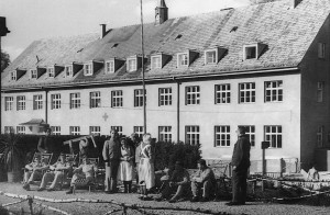 k-uZi36-10 Zinn Lazarett