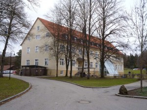 k-uZi36-24 Zinn Schule u Wohnen v hi